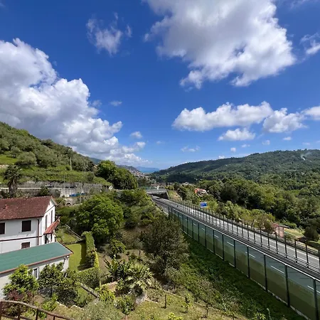 La Casa In Pietra, In Front Of Motorway, Perfect For Road Trips, With Private Parking