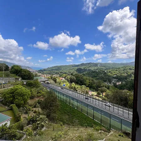La Casa In Pietra, In Front Of Motorway, Perfect For Road Trips, With Private Parking *