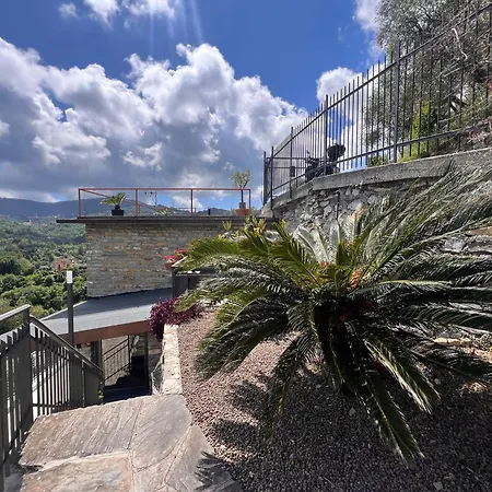 La Casa In Pietra, In Front Of Motorway, Perfect For Road Trips, With Private Parking * Rapallo