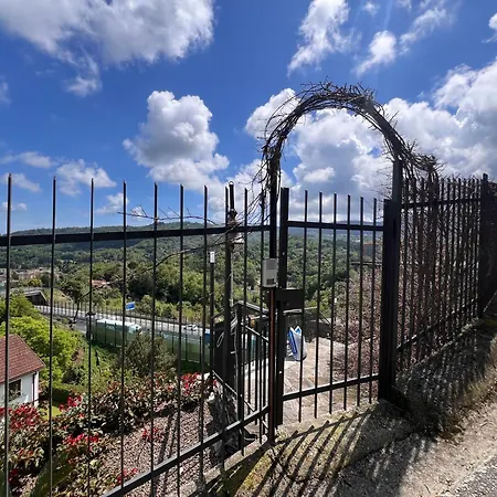 La Casa In Pietra, In Front Of Motorway, Perfect For Road Trips, With Private Parking *