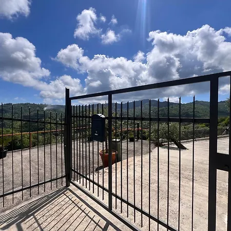 La Casa In Pietra, In Front Of Motorway, Perfect For Road Trips, With Private Parking * Rapallo