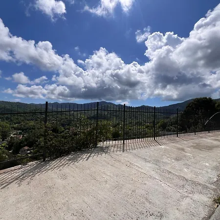 La Casa In Pietra, In Front Of Motorway, Perfect For Road Trips, With Private Parking *