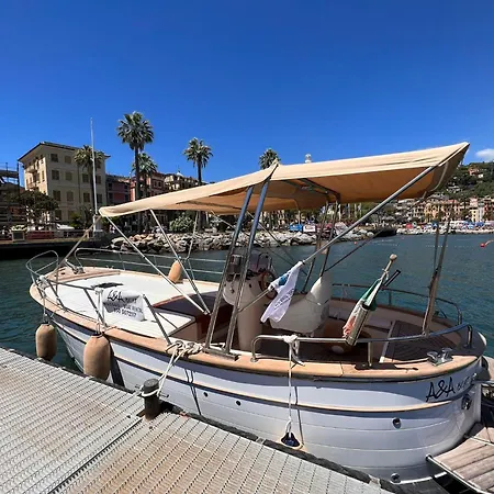 La Casa In Pietra, In Front Of Motorway, Perfect For Road Trips, With Private Parking * Rapallo